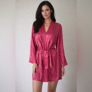 NK Imode Silk Blens Luxury Brand Elegant Pink Satin Robe Sz S/M